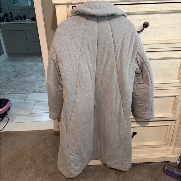 ALO Yoga Heather Gray Lounge Robe - Picture 3 of 3